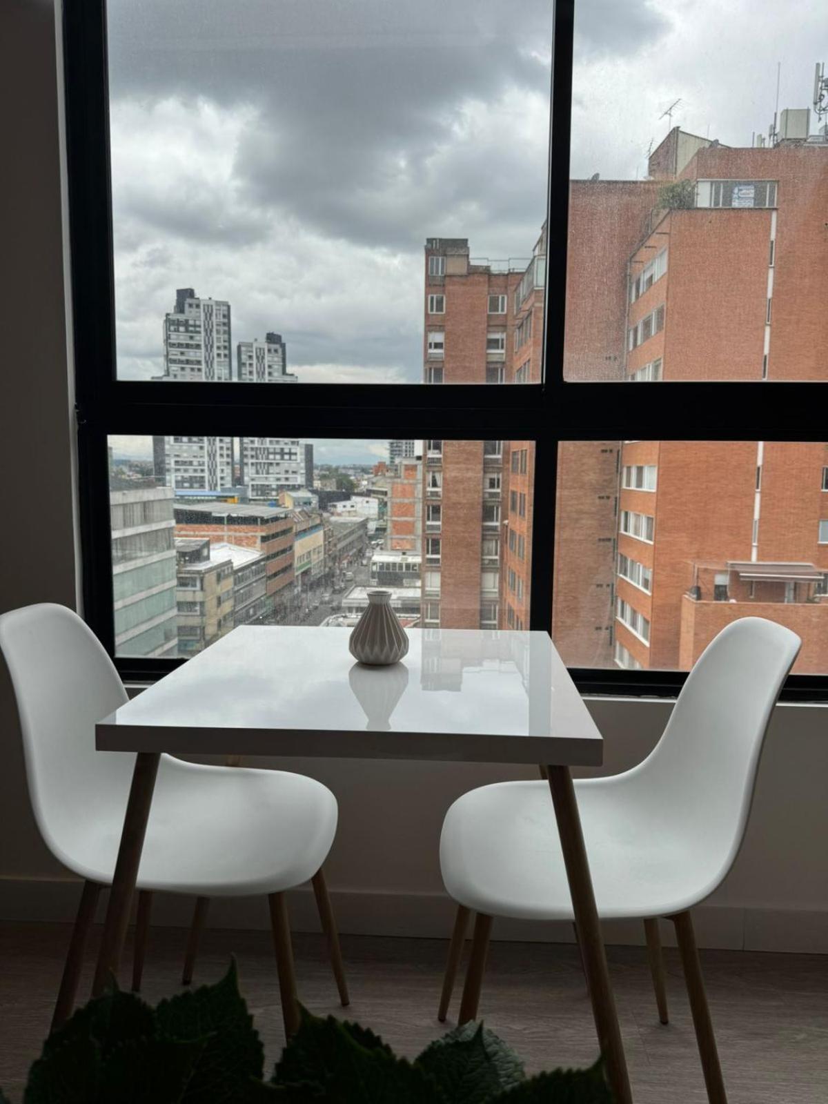 Hermosa Vista En Chapinero Comodo Wifi Bogota Bagian luar foto